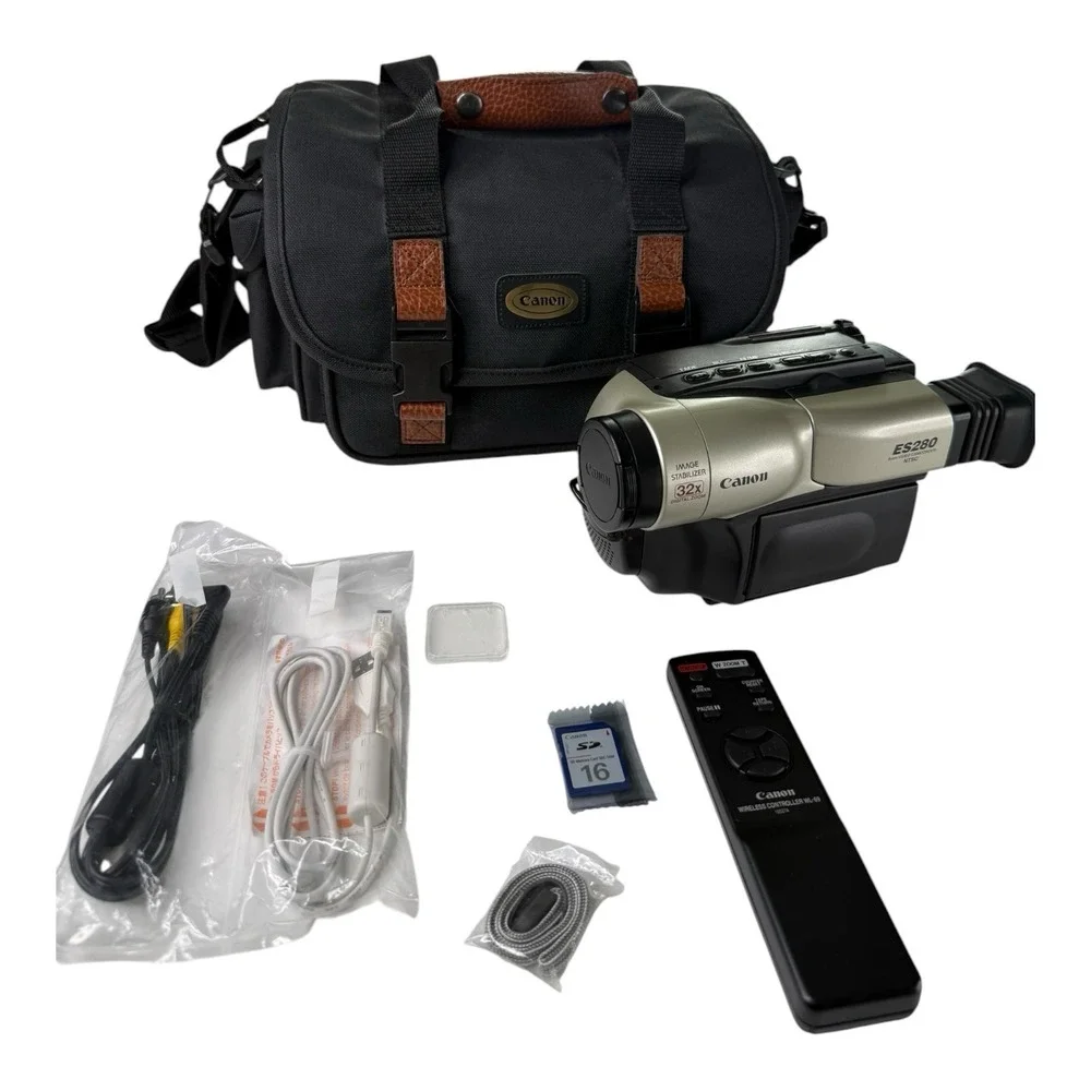 Canon ES280 8mm Video Camcorder Bundle UnTested Remote Bag Cables SD Card